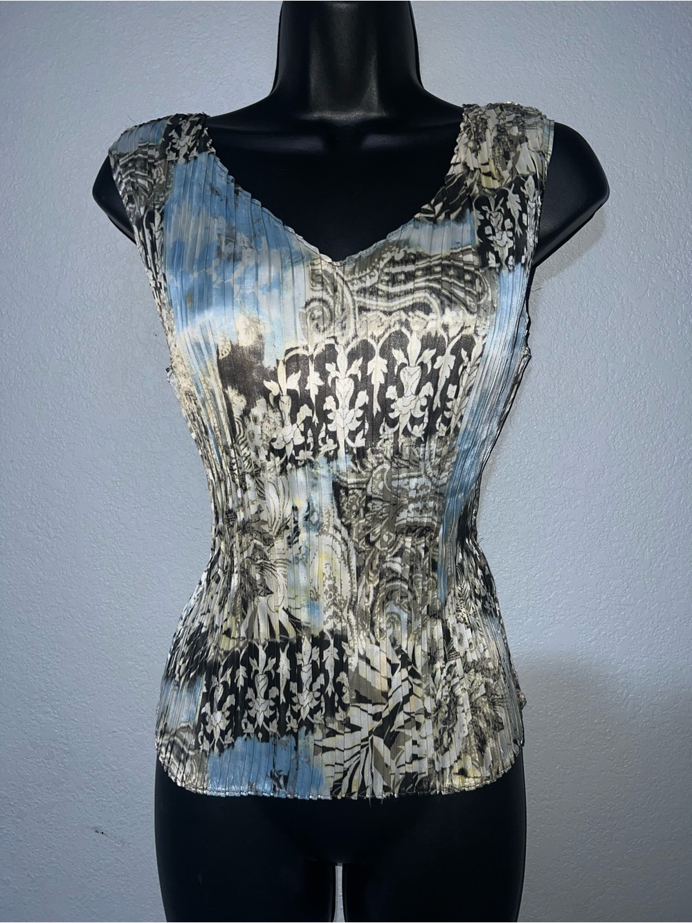 Jaipur Pleated V-Neck Camisole in Blue and Black